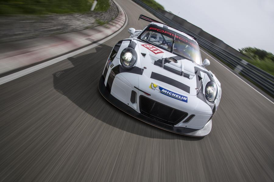  Porsche 911 GT3 R (991) 2016 года  (фото 6 из 15)